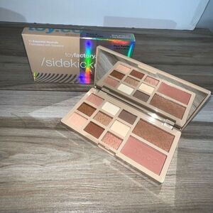 Toy Factory Sidekick One Multipalette 11 Essential Neutral Face Palette Mirror